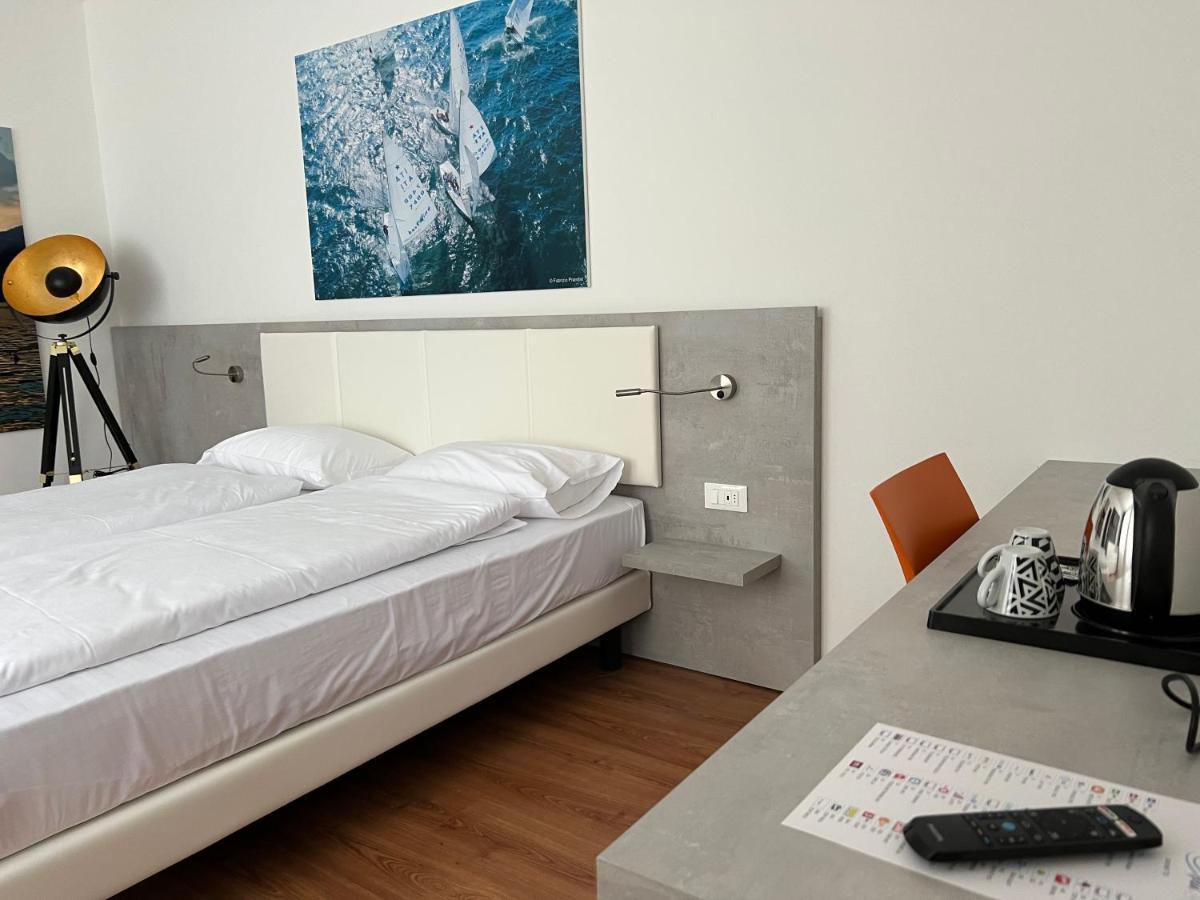 Hotel Wind 3*