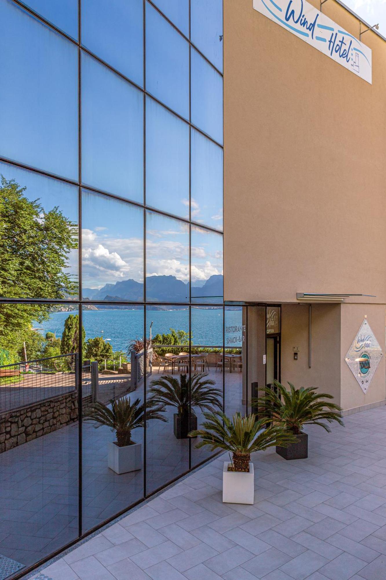 Hotel Wind 3*